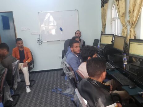 إتفاقية شراكة علمية مع جامعة تعز